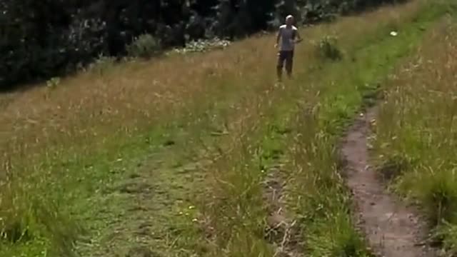 EN LA CIMA DE LA MONTAÑA LIBERTAD