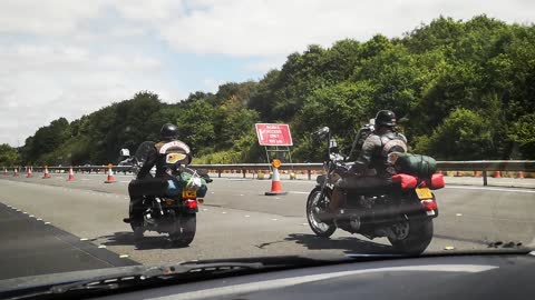 Funny Driveby Encounter With Hells Angels M5, England *NEW*