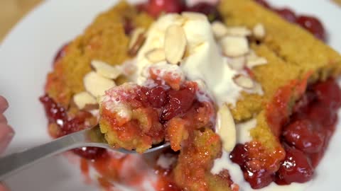 Slow-cooker cherry dump cake recipe