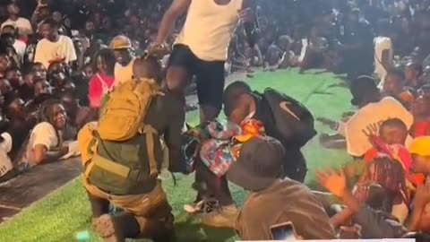 Alien Skin undresses on stage at Nkwacho festival