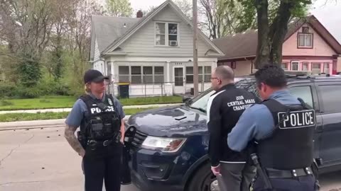 Kansas City Police just let a pedophile (WHO IS ON PAROLE FOR CHILD PORN) walk