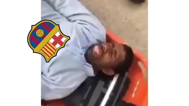 Barcelona fans react after losing the title 😂