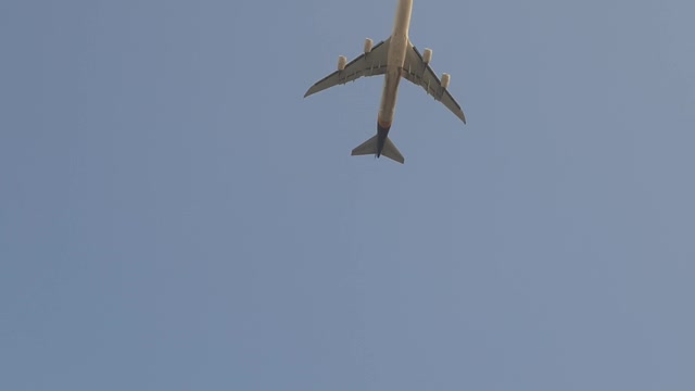 Airplane Take off