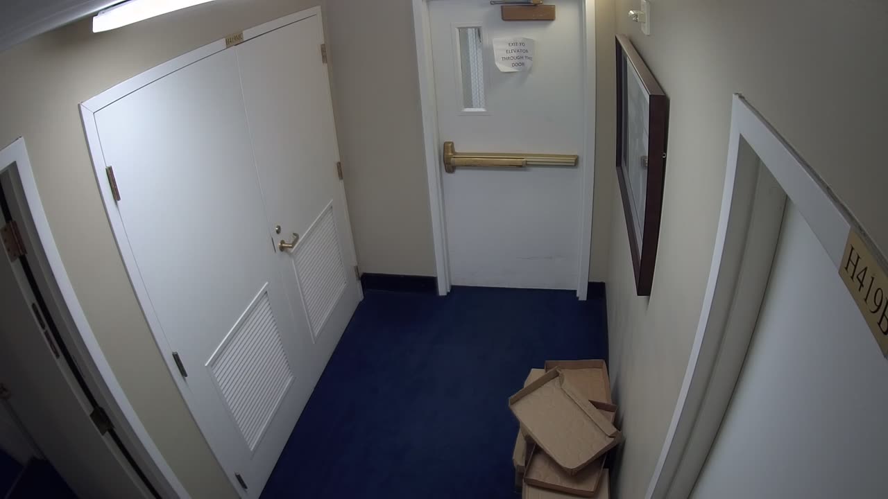 0450USCH04WestAtticnearH422_2021-01-06_18h40min02s053ms.mp4