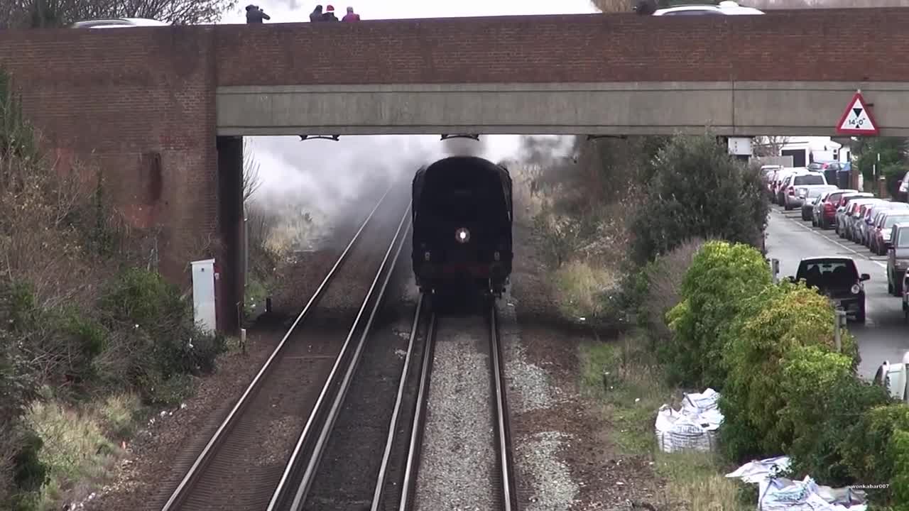 Britain Class Steam Locomotive, The Tangmere 34067