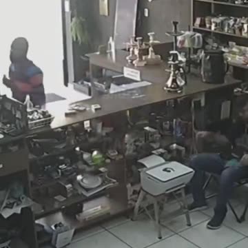 Attempted robbery goes wrong. He found out.