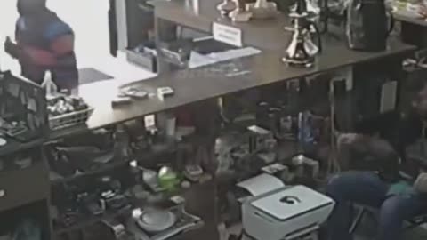 Attempted robbery goes wrong. He found out.