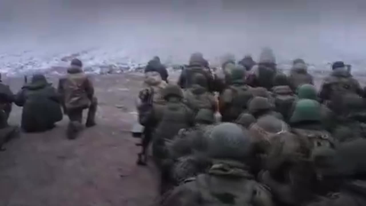 #UsaRussiaWar in #Ukraine Russian troops pray before the battle