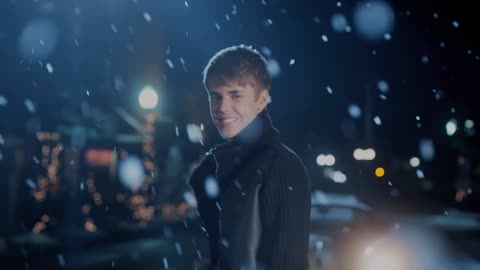 Justin Bieber - Mistletoe (Official Music Video)