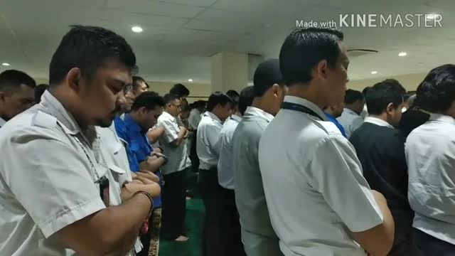 Sholat Gaib Untuk Korban Lion Air JT 610