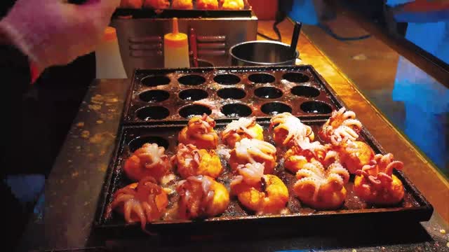 I like the process of eating takoyaki
