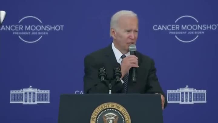 Joe Biden just read a teleprompter cue again: "end of quote."