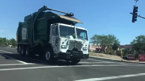 Waste Management Peterbilt 320 McNeilus FL!