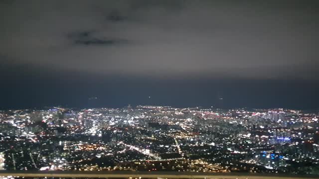 There are many good night views in Korea.