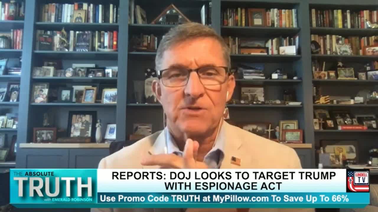 General Flynn sits with Emerald Robinson Aug 17 2022 Discuss the DOJ/FBI