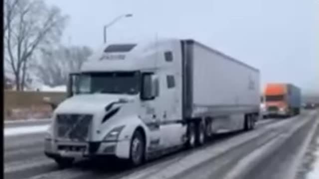 Les camions en route de partout