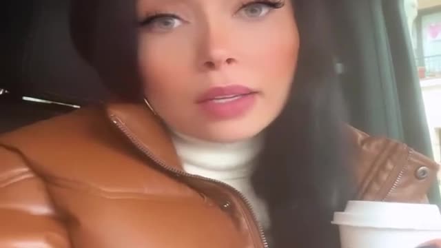 ניקול ראידמן בעצבים על נפתלי בנט