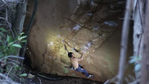 Mito 8b+ Sintra. Climbing Sintra