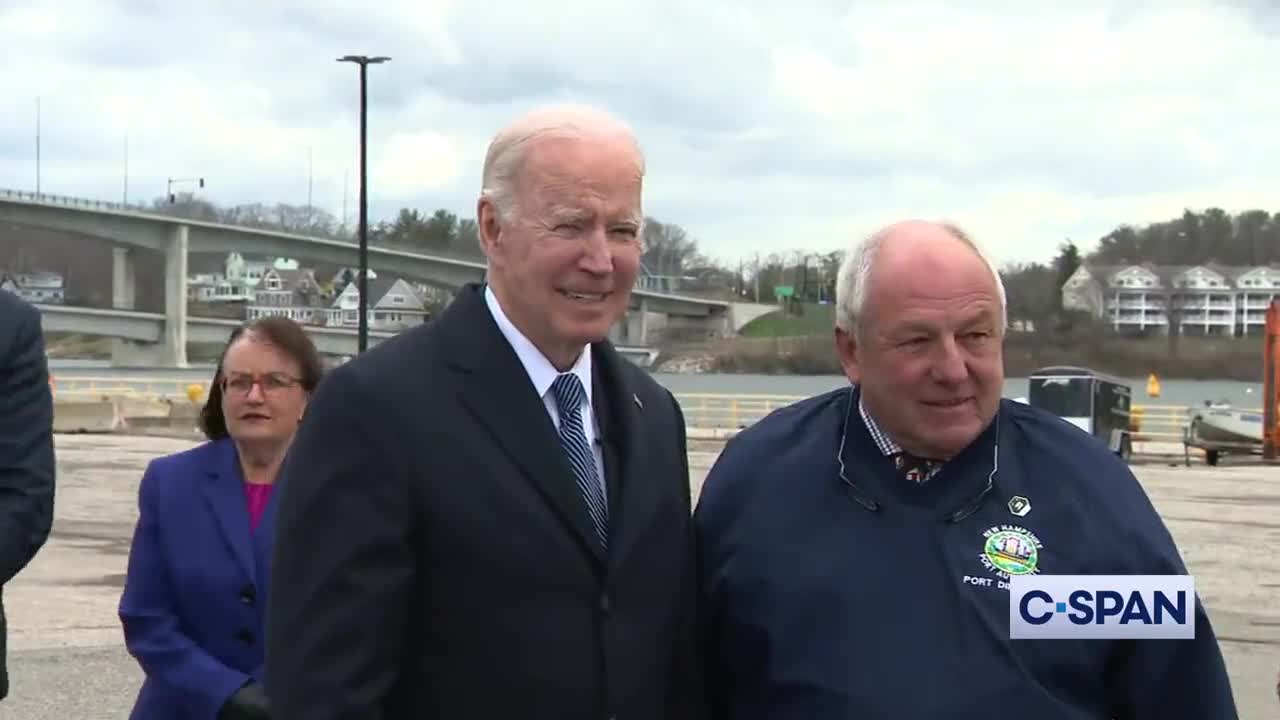 Biden Says It's "Up To Them" on Whether People Should Wear Masks On Planes