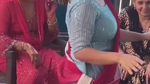 Cute Girl Dance