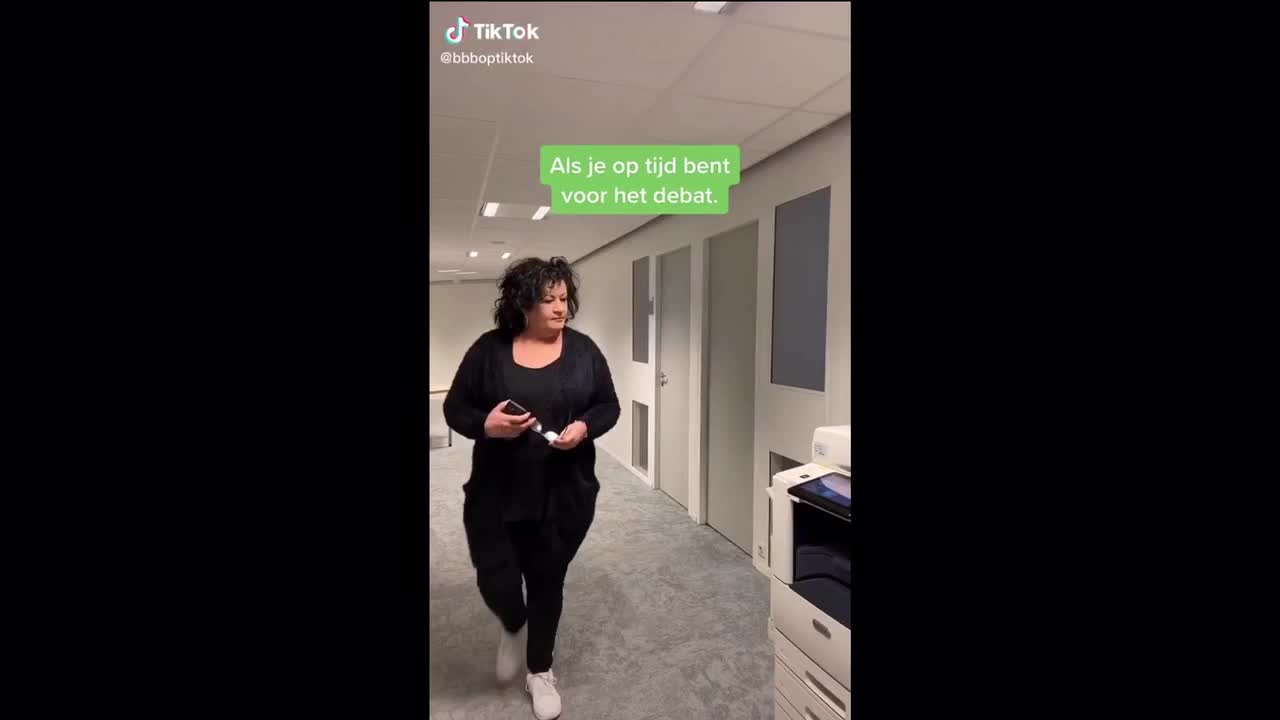 Klaver (GL) probeert stoer te doen op tiktok, van der Plas (BBB) zet hem voor paal.