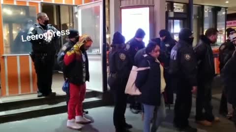 Time Square NYC - Activists against mandates attempt to dine in at a vaxed only restaurant.