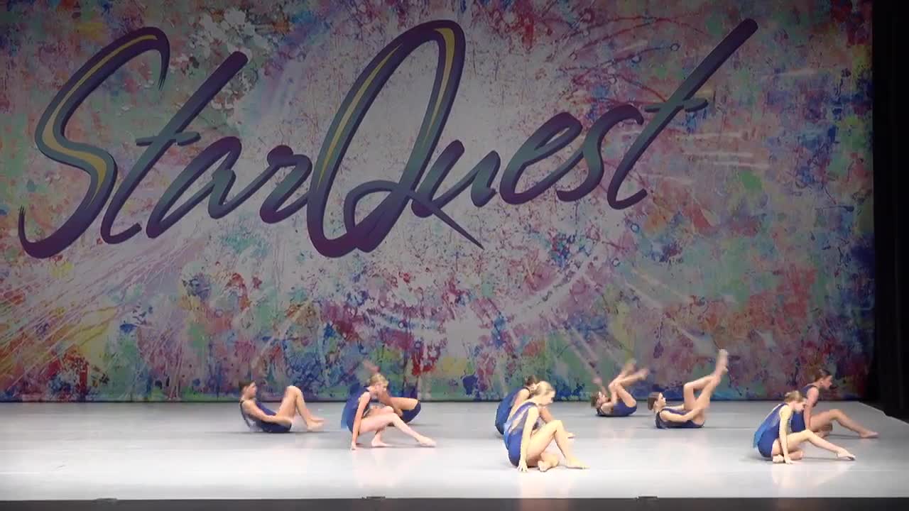 Epic dance:salca dance performance.