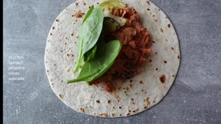 15-MINUTE HEALTHY SPICY CHICKEN WRAPS