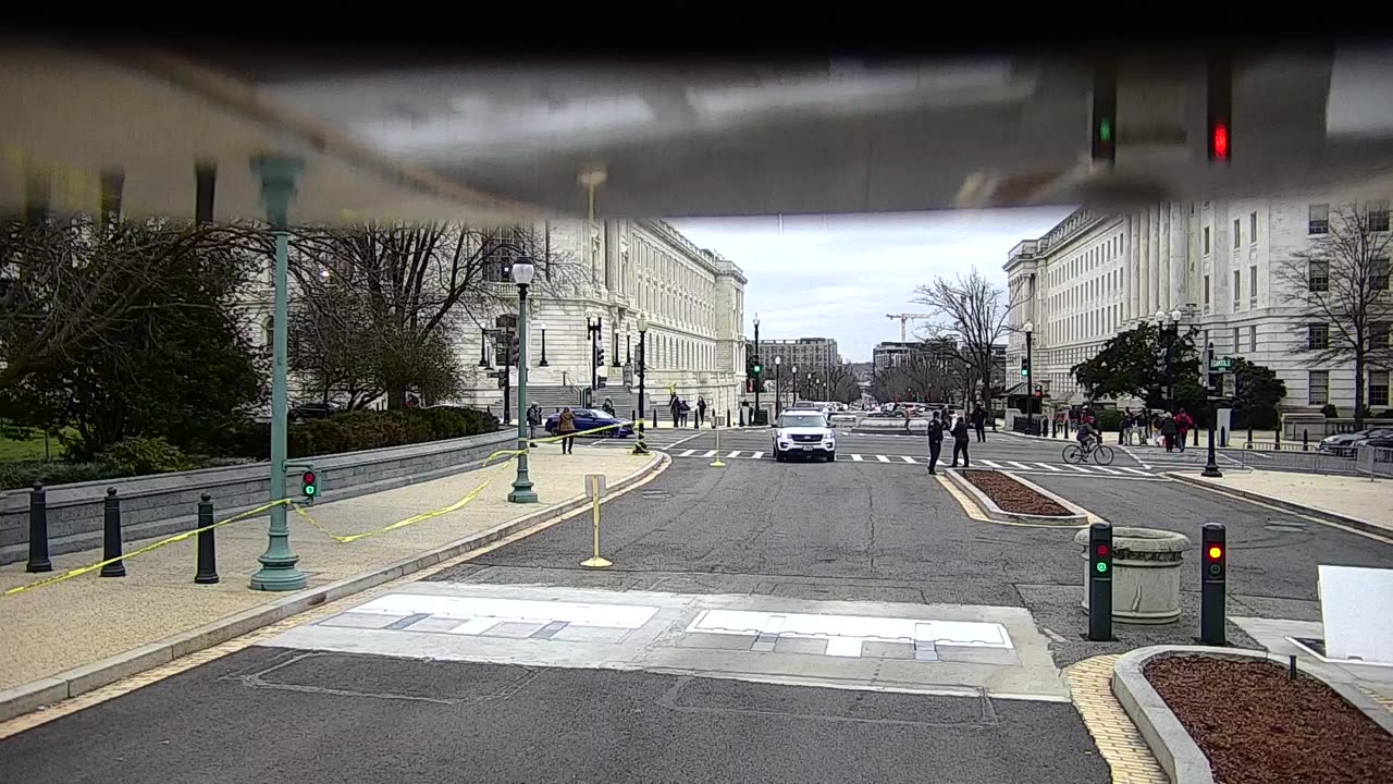 0672USCG00K25SouthBarricadeInbound_2021-01-06_13h55min47s780ms.mp4