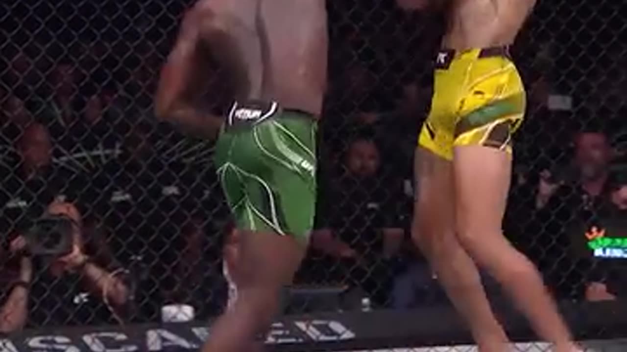 Alex Pereira KO'd Israel Adesanya