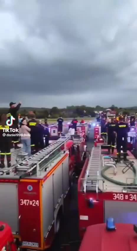 Dutch Firefighters have joined the farmers