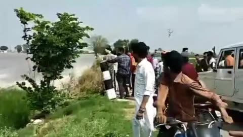 Dhaan ki kheti Mein Aaya Pani