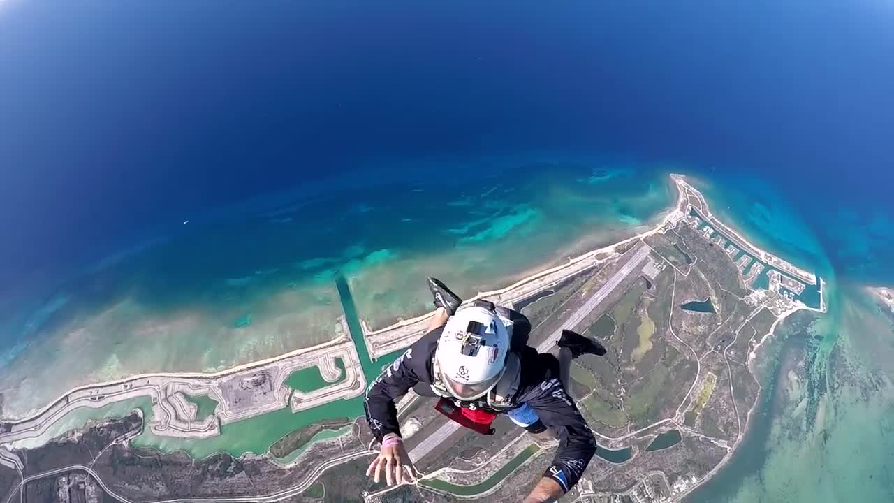 Skydiving over the Bahamas - Best jumps of 2018-2