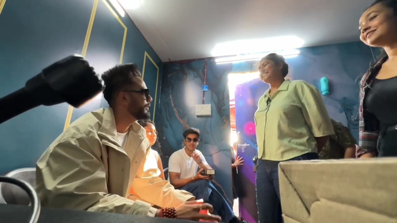 prank kar dara diya bhamka diya sabko