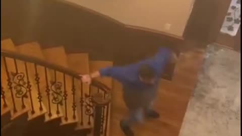 Running the stairs - Funny Fails 😂 TRY NOT TO LAUGH #funny #funnyfails #funnyvideo #humor #humour