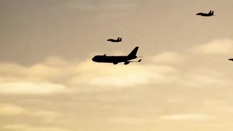 Watch Donald Trump's security team in the sky, when he moves around!