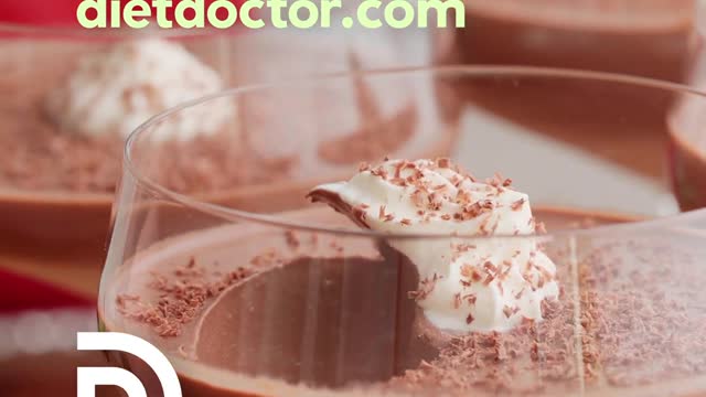 1-Min Recipe • Coconut and chocolate pudding by diet Doctor