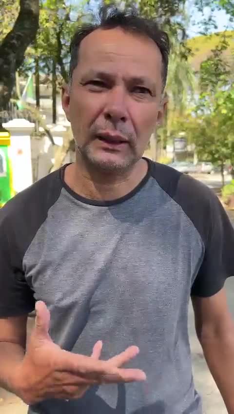 Em vídeo, entregador conta que Salles prestou socorro a ele