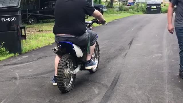 Guy Struggles Learning the Clutch on Dirt Bike