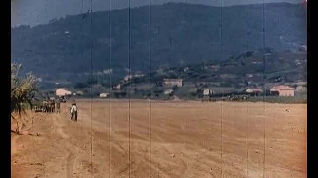 Spitfire MJ730 + B-17, F-47 Calvi Italy 1944