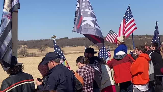Waiting on 🇺🇸 FREEDOM CONVOY 🇺🇸🇺🇸