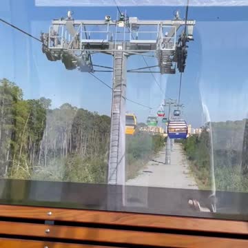 Disney Skyliner ride