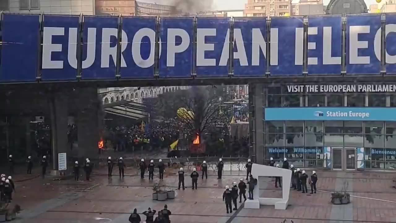 NOW - European Farmers Besiege the EU Parliament in Brussels Pt 1