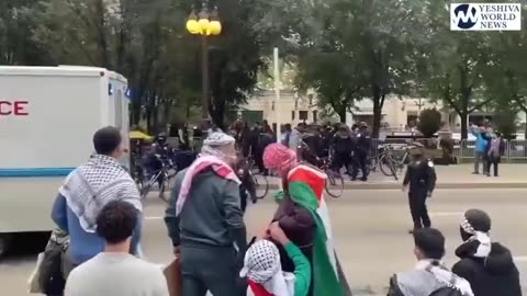 Black Hebrew Israelites are clashing with Pro-Palestine protesters in Chicago