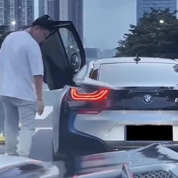 I think this a China BMW 🤣😂🤣