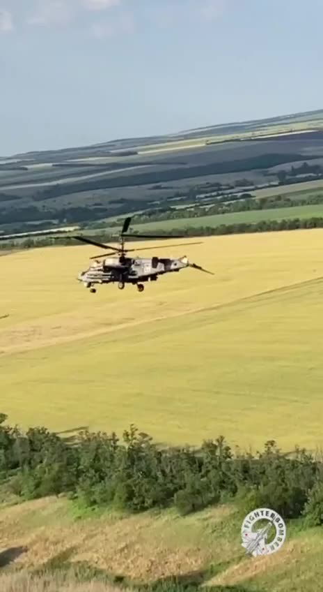 The Ruzzian Ka-52 helicopter lost the tail but because of the double rotor continued the flight.