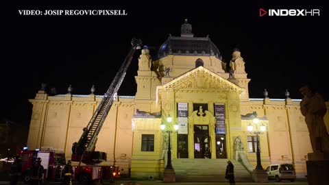 Zagreb: Intervencija vatrogasaca na krovištu Umjetničkog paviljona