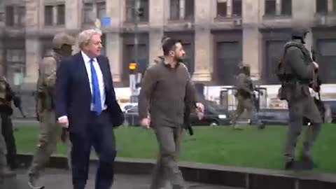 Boris Johnson & Zenensky walked through the center of Kyiv