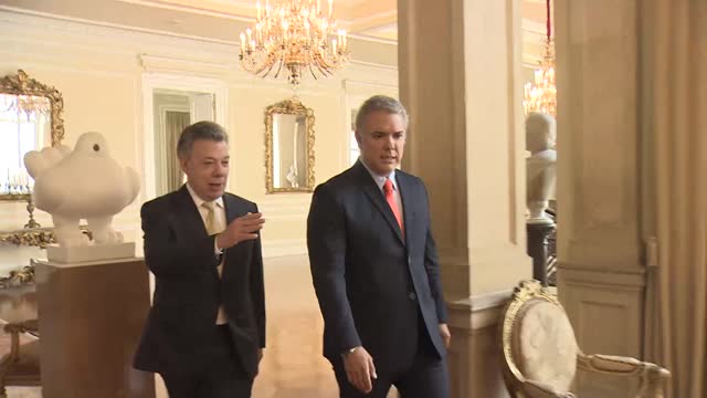 Presidente Santos recibe a Iván Duque en la Casa de Nariño