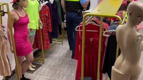 when the cop realizes 😱👮‍♀️…